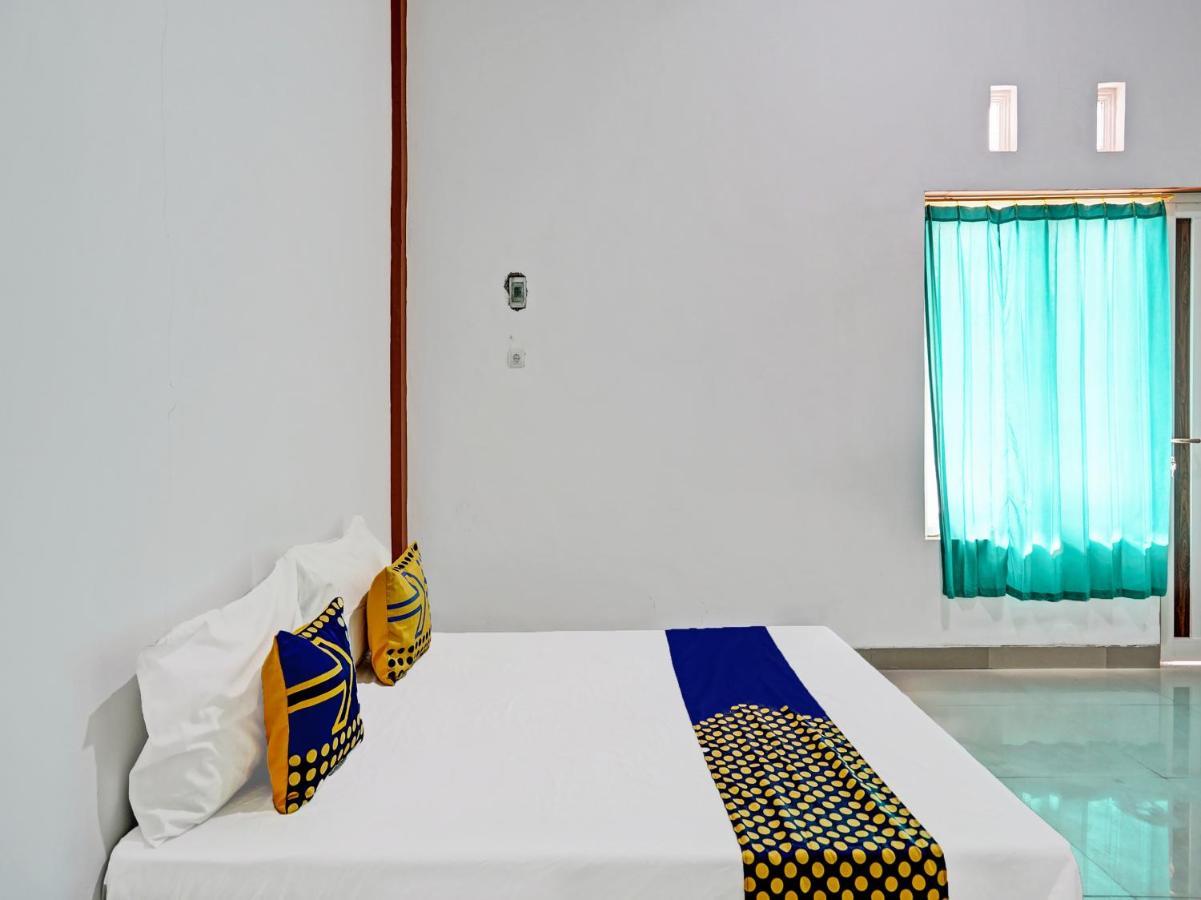 Oyo 92006 Kost Sejahtera Syariah Hotel Sidoarjo Bagian luar foto