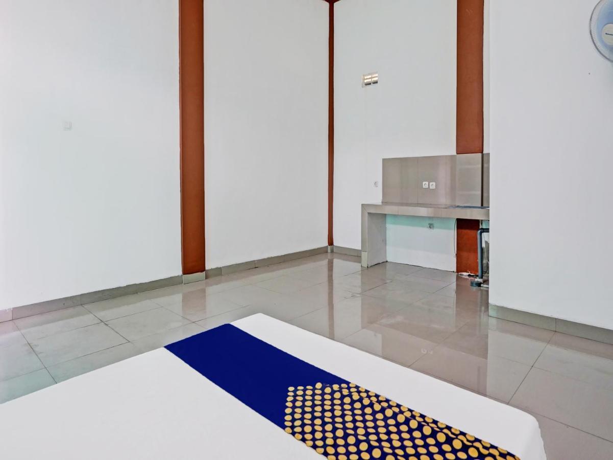 Oyo 92006 Kost Sejahtera Syariah Hotel Sidoarjo Bagian luar foto